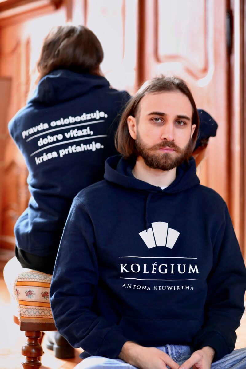 mikina kolégia antona neuwirtha