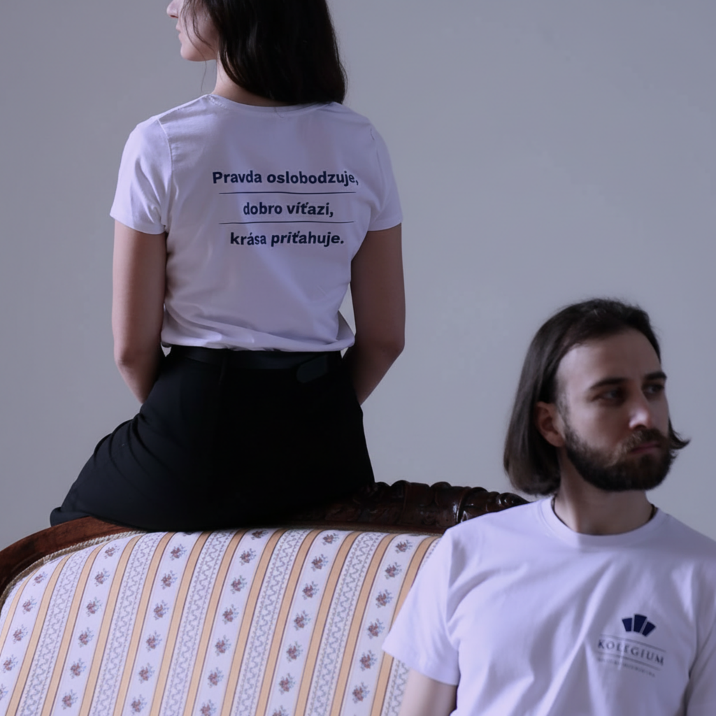 tričko, kolégium, merch, eshop kolégia, kolégium oblečenie