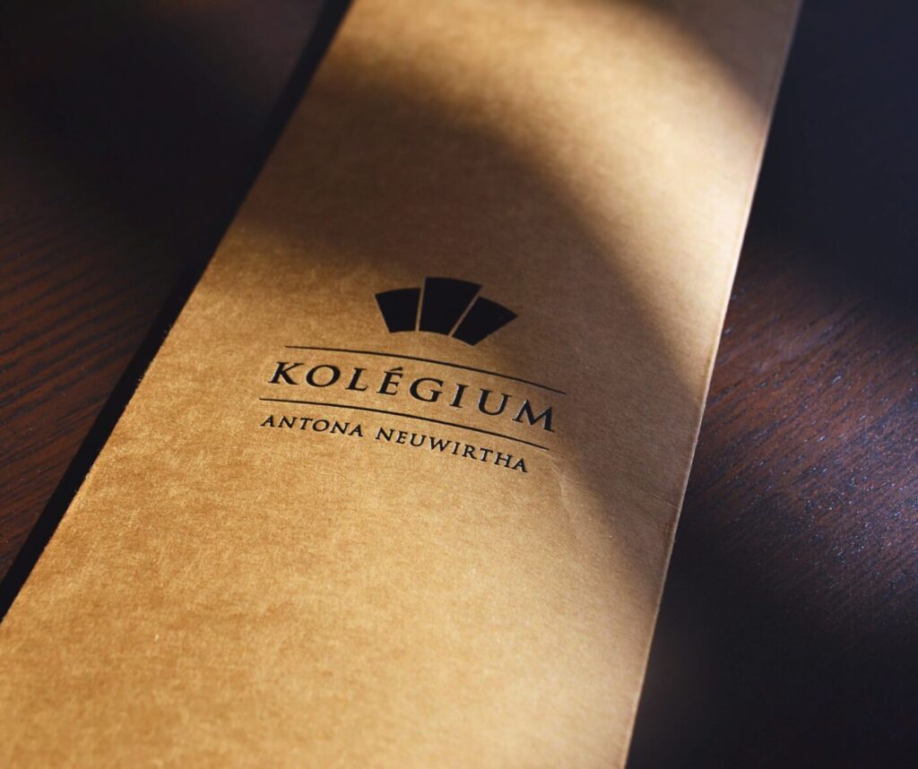 kravata, Kolégium Antona Neuwirtha, pánska móda, štýl, pánska kravata, štýlový doplnok