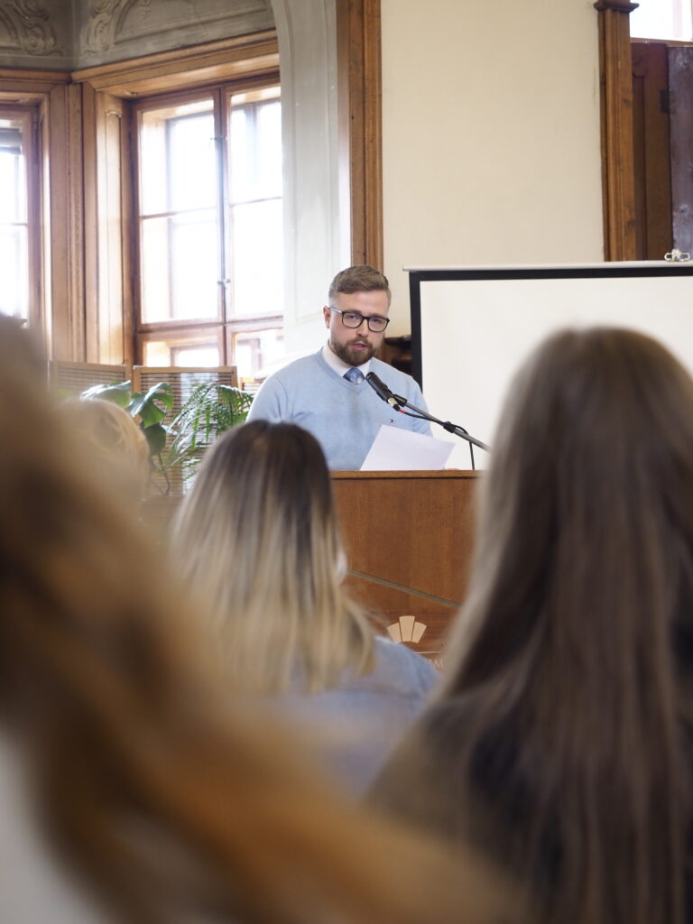 prednáška, kolegium antona neuwirtha, marián janík, reč, speaker, konferencia