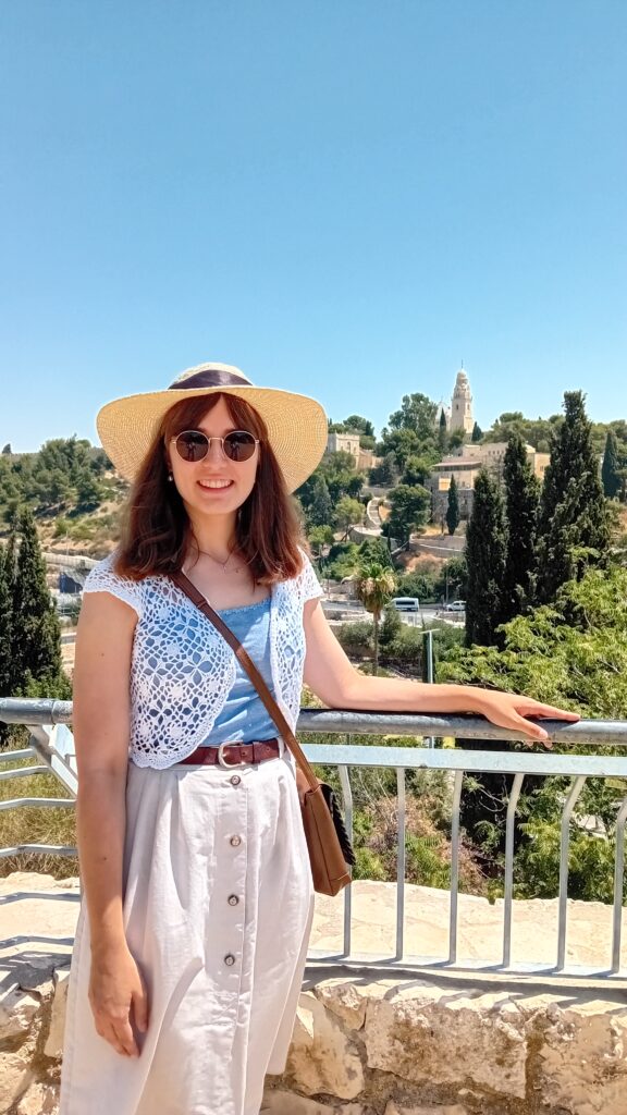 nicole maria hudcovska na vrchu Sion, reflexia pre kolegium antona neuwirtha
